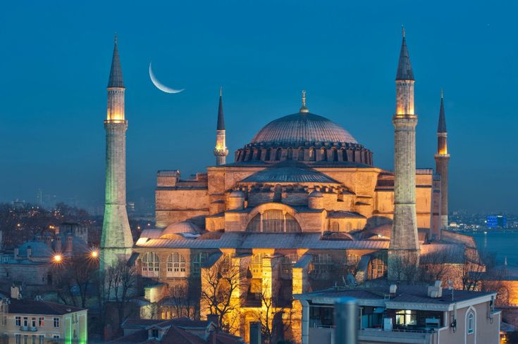 INTIP KEMEGAHAN HAGIA SOPHIA, BANGUNAN BERSEJARAH YANG JADI SAKSI BISU KEJAYAAN ISLAM DI TURKI