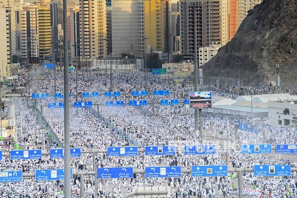 Suhu Super Ekstrem Saat Puncak Haji 2025, Arab Saudi Lakukan Inovasi Ini!